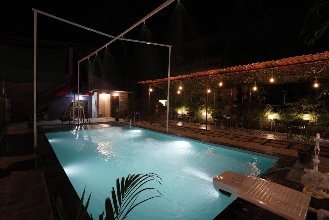 Palm Springs Beach Resort - Gorai Bombay Exterior foto
